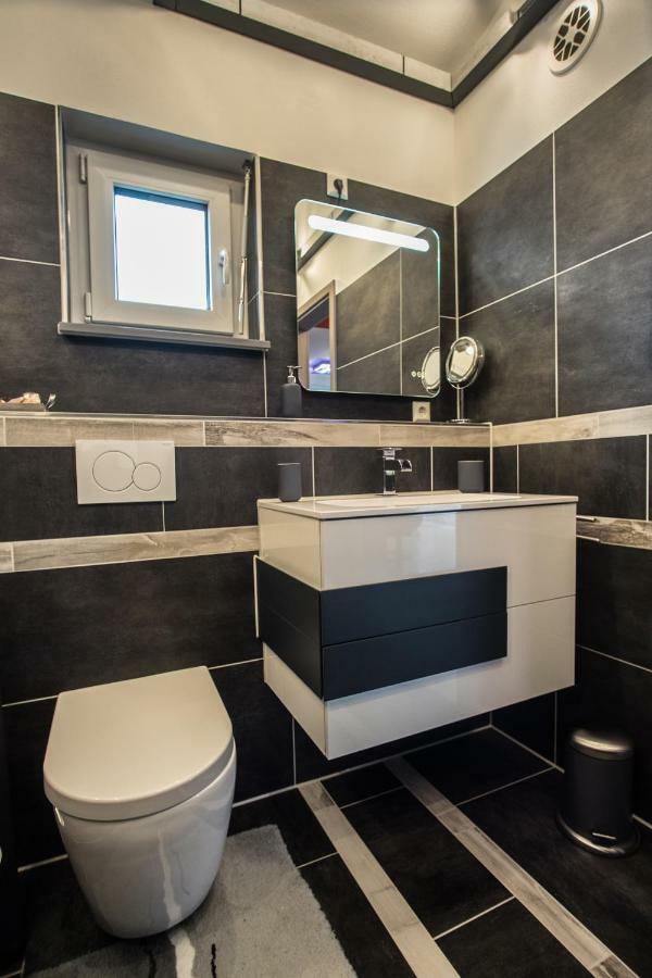 Bodensee-Fewo Modernes & Top-Ausgestattetes Appartement Incl Netflix, Fahrradgarage Uhldingen-Mühlhofen Eksteriør billede