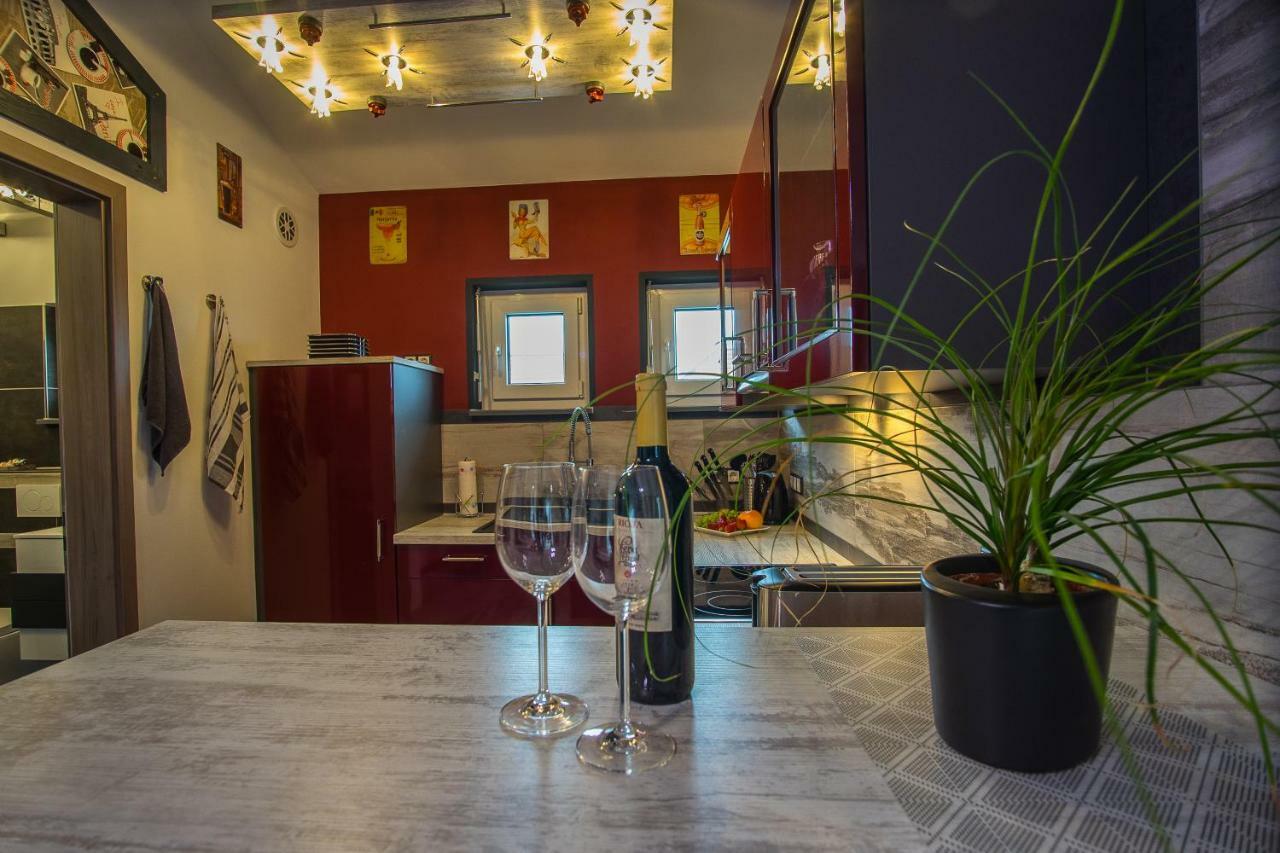 Bodensee-Fewo Modernes & Top-Ausgestattetes Appartement Incl Netflix, Fahrradgarage Uhldingen-Mühlhofen Eksteriør billede